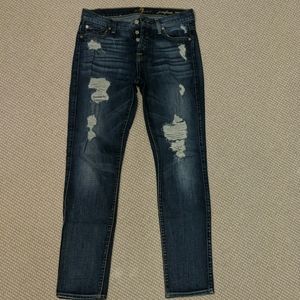 Seven Jeans • Josephina Distressed Skinn Boyfriend